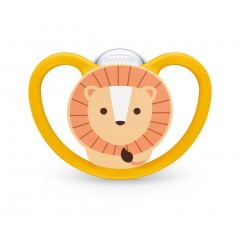 Nuk Ορθοδοντική Πιπίλα Σιλικόνης για 6-18 μηνών Space με Θήκη Λιοντάρι  (10736385) Nuk Ορθοδοντική Πιπίλα Σιλικόνης για 6-18 μηνών Space με Θήκη Λιοντάρι  (10736385)
