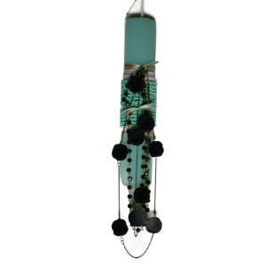 Χειροποίητη Αρωματική Λαμπάδα Κολιέ με Pon Pon στοιχεία (2024159) Χειροποίητη Αρωματική Λαμπάδα Κολιέ με Pon Pon στοιχεία (2024159)