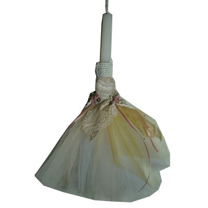 Χειροποίητη Αρωματική Λαμπάδα Με Διακοσμητικό Μπεζ Φορεματάκι (2024319) Χειροποίητη Αρωματική Λαμπάδα Με Διακοσμητικό Μπεζ Φορεματάκι (2024319)