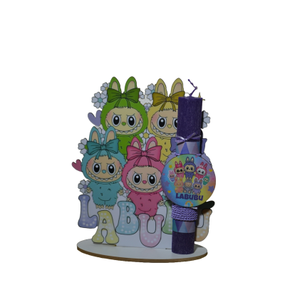 Χειροποίητη Αρωματική Λαμπάδα Με την onikuma οικογένεια σε ξύλινη Διακοσμητική Βάση (2026152)