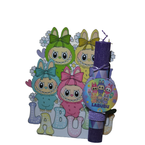 Χειροποίητη Αρωματική Λαμπάδα Με την onikuma οικογένεια σε ξύλινη Διακοσμητική Βάση (2026152)