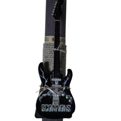 Χειροποίητη Αρωματική Λαμπάδα Με Διακοσμητική Κιθάρα Scorpions (2026178)