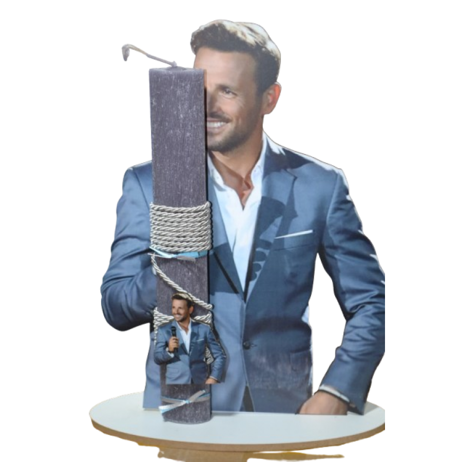 Χειροποίητη Αρωματική Λαμπάδα Με τον Διάσημο Τραγουδιστή σε Διακοσμητική Βάση (2026200) Χειροποίητη Αρωματική Λαμπάδα Με τον Διάσημο Τραγουδιστή σε Διακοσμητική Βάση (2026200)