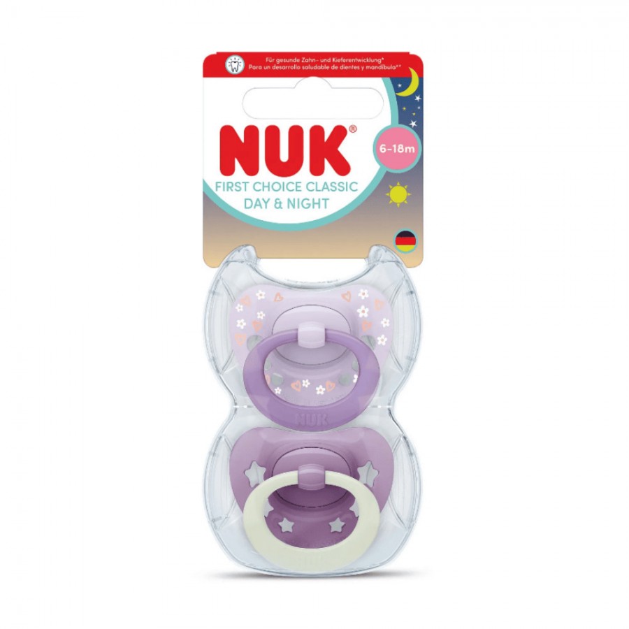 Nuk First Choice Classic Ορθοδοντικές Πιπίλες Σιλικόνης Νυκτός με Θήκη Μωβ για 6-18 μηνών 2τμχ (10176384) Nuk First Choice Classic Ορθοδοντικές Πιπίλες Σιλικόνης Νυκτός με Θήκη Μωβ για 6-18 μηνών 2τμχ (10176384)