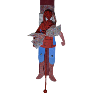 Χειροποίητη Αρωματική Λαμπάδα Με ξύλινη Μαριονέτα Αράχνη (2025004)