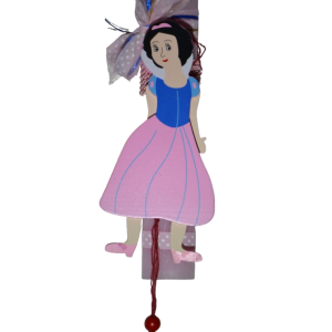 Χειροποίητη Αρωματική Λαμπάδα Με ξύλινη Μαριονέτα τη Χιονάτη (2025008)