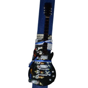 Χειροποίητη Αρωματική Λαμπάδα Με Διακοσμητική Κιθάρα Kiss (2025301) Χειροποίητη Αρωματική Λαμπάδα Με Διακοσμητική Κιθάρα Kiss (2025301)