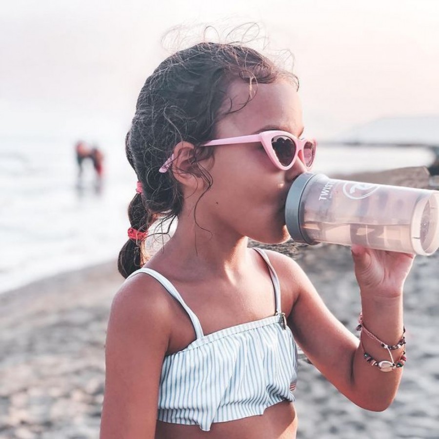 Twistshake Κύπελλο Kid Cup 360ml 12+ Μηνών Pastel Grey με μίξερ φρούτων (32-08-78284) Twistshake Κύπελλο Kid Cup 360ml 12+ Μηνών Pastel Grey με μίξερ φρούτων (32-08-78284)