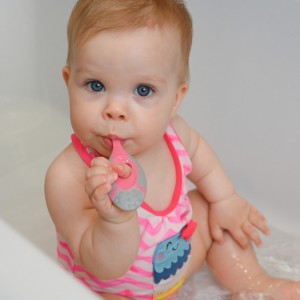 Akuku H Πρώτη Οδοντόβουρτσα Pink (A0677) Akuku H Πρώτη Οδοντόβουρτσα Pink (A0677)