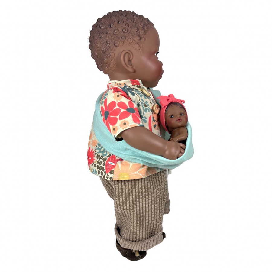 Nines D'Onil: Amir με μωρό και γαλάζιο μάρσιπο-45εκ. (NDO-6410) Nines D'Onil: Amir με μωρό και γαλάζιο μάρσιπο-45εκ. (NDO-6410)