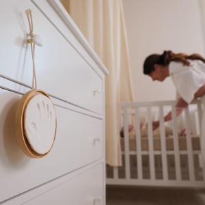 Petit Artichaut Αποτύπωμα Wooden Medalion Keepsake (PA1000) Petit Artichaut Αποτύπωμα Wooden Medalion Keepsake (PA1000)