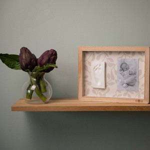 Petit Artichaut κορνίζα με μια φωτογραφία και ένα αποτύπωμα  Ivy Grey (PA1506) Petit Artichaut κορνίζα με μια φωτογραφία και ένα αποτύπωμα  Ivy Grey (PA1506)