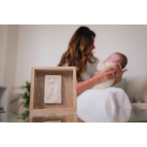 Petit Artichaut ξύλινη κορνίζα για το αποτύπωμα του μωρού σας Pretty Hearts (PA1601) Petit Artichaut ξύλινη κορνίζα για το αποτύπωμα του μωρού σας Pretty Hearts (PA1601)