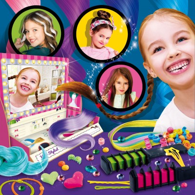 Real Fun Toys Στούντιο Κομμωτικής (RF97340) Real Fun Toys Στούντιο Κομμωτικής (RF97340)
