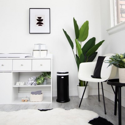 Ubbi: Κάδος για πάνες από ατσάλι με κλειδαριά ασφαλείας- Matte Black (UB-10039)