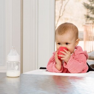 Ezpz Εκπαιδευτικό ποτήρι 4+ μηνών Tiny Cup  Pink (TC-P7424U) Ezpz Εκπαιδευτικό ποτήρι 4+ μηνών Tiny Cup  Pink (TC-P7424U)